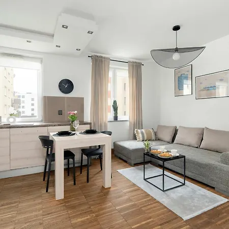 Apartment Rodzinny Z Parkingiem W Poznaniu By Renters *